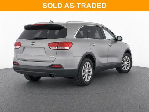 Used 2017 Kia Sorento AWD w/ LX Convenience Package image 6