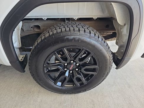 Used 2023 GMC Sierra 1500 Elevation AWD/4WD image 38