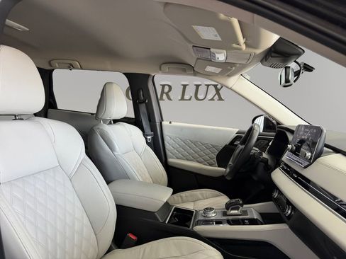 Used 2024 Mitsubishi Outlander SEL AWD/4WD image 27