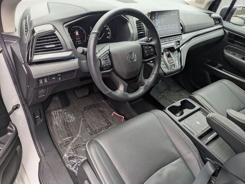 Used 2025 Honda Odyssey Elite image 9