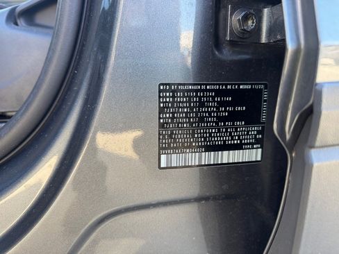 Used 2023 Volkswagen Tiguan S image 39