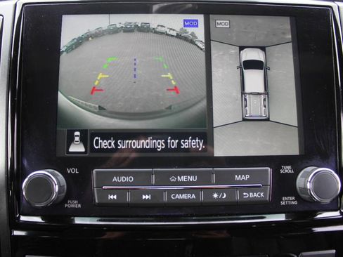 Used 2020 Nissan Titan PRO-4X w/ Pro-4x Convenience Package image 23