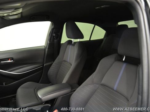Used 2021 Toyota Corolla SE image 12