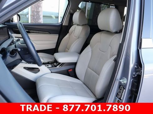 Used 2023 Kia Telluride SX image 11