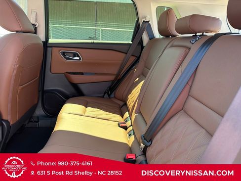 New 2026 Nissan Rogue Platinum AWD/4WD image 32
