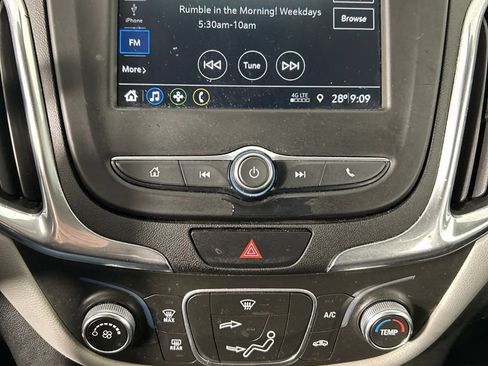 Used 2019 Chevrolet Equinox LS w/ LPO, Floor Liner Package image 14