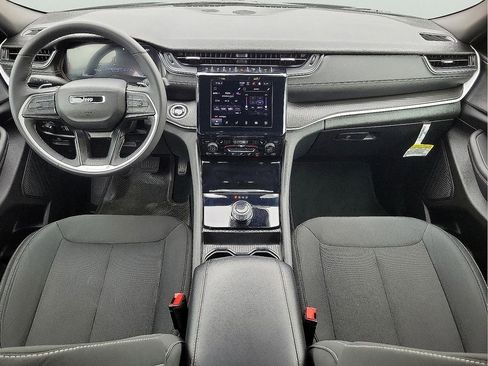 Used 2025 Jeep Grand Cherokee L Laredo w/ Luxury Tech Group I AWD/4WD image 11