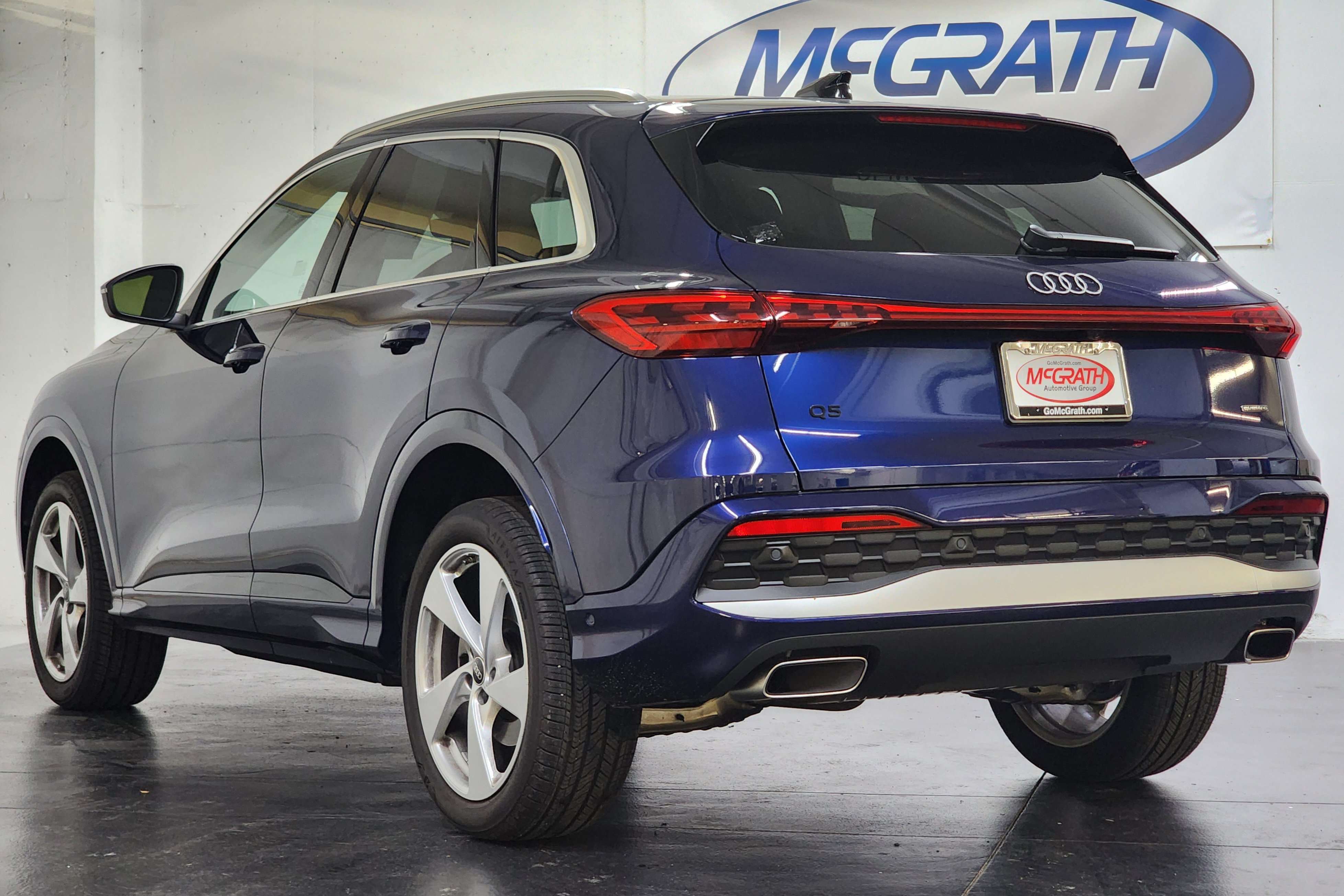 Used 2025 Audi Q5 Premium Plus AWD/4WD image 10