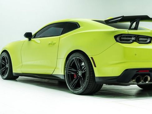 Used 2021 Chevrolet Camaro ZL1 RWD image 19