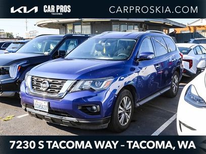 Used 2017 Nissan Pathfinder SV