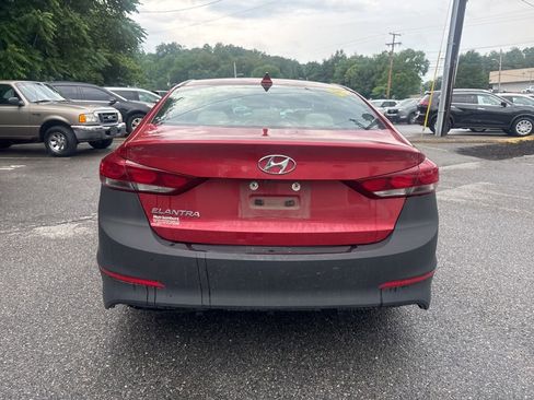 Used 2018 Hyundai Elantra Value Edition FWD image 5