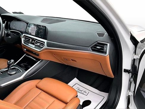 Used 2020 BMW 330i xDrive Sedan w/ Convenience Package image 29