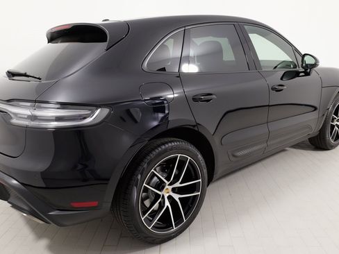 Used 2024 Porsche Macan image 23