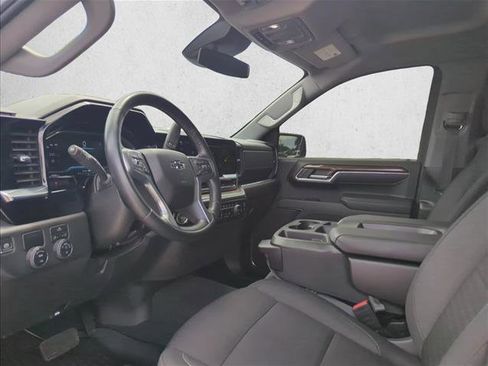 Used 2023 Chevrolet Silverado 1500 RST RWD image 9