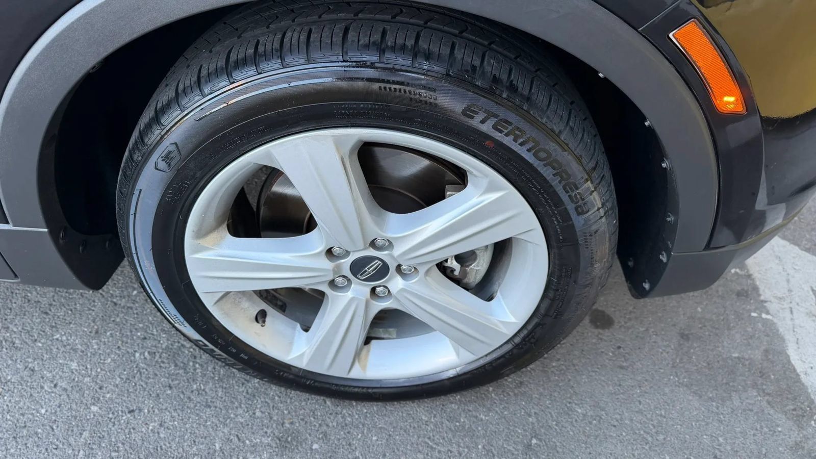 Used 2015 Lincoln MKC FWD image 23