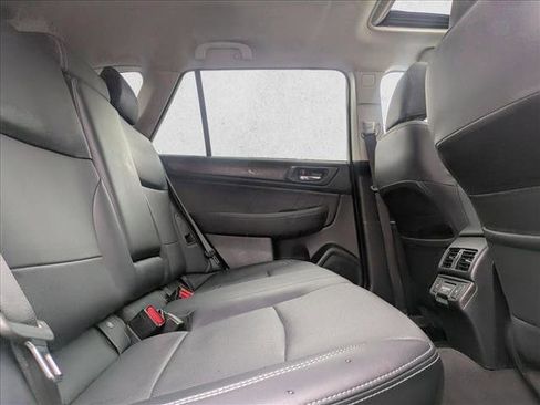Used 2018 Subaru Outback 3.6R Limited image 20