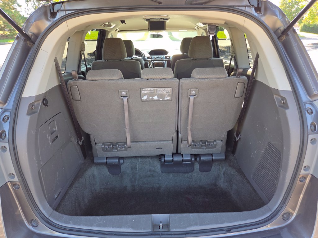 Used 2016 Honda Odyssey SE image 24