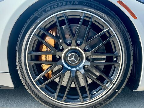 New 2026 Mercedes-Benz SL 63 AMG S e Performance 4MATIC image 18