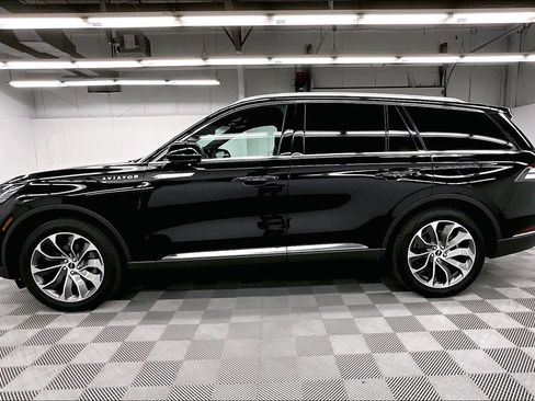 Used 2025 Lincoln Aviator Reserve w/ Illumination Package AWD/4WD image 15