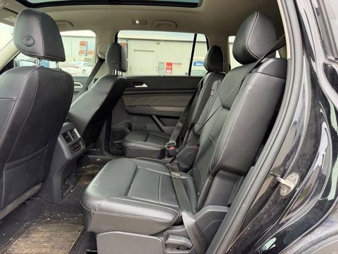 Used 2021 Volkswagen Atlas SE w/ Panoramic Sunroof Package FWD image 9