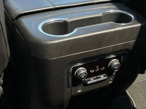 Used 2023 Chevrolet Tahoe Premier image 25