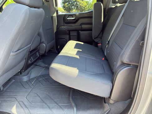 Used 2022 Chevrolet Silverado 1500 Custom AWD/4WD image 43