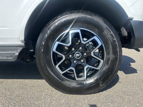Certified 2025 Ford Bronco Outer Banks image 12