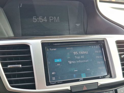 Used 2016 Honda Accord Sport image 18