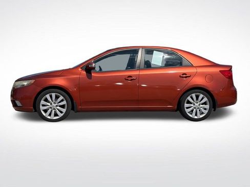 Used 2010 Kia Forte SX image 5