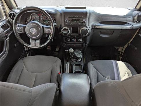 Used 2016 Jeep Wrangler Unlimited Sport AWD/4WD image 17