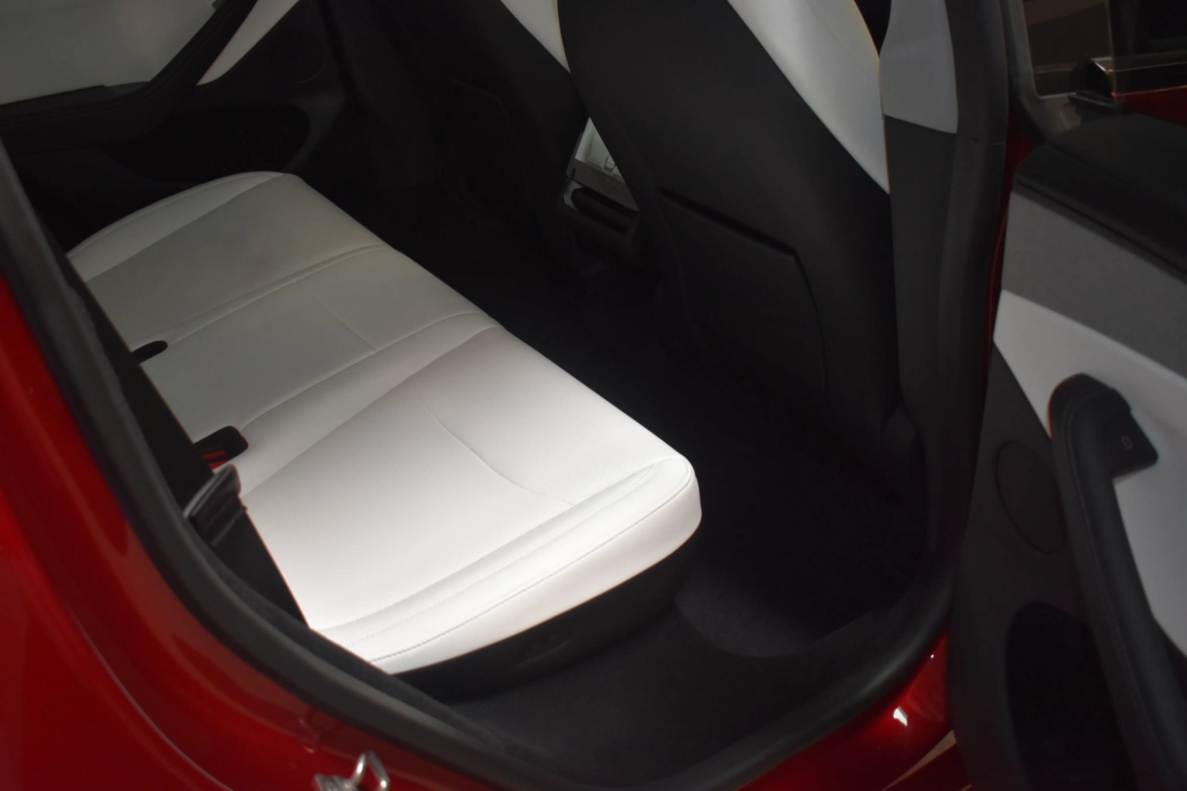 Used 2026 Tesla Model Y Long Range RWD image 13