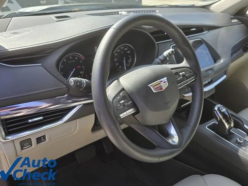 Used 2023 Cadillac XT4 Luxury FWD image 19
