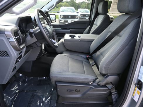 Used 2025 Ford F150 XLT w/ Equipment Group 301A Standard AWD/4WD image 13