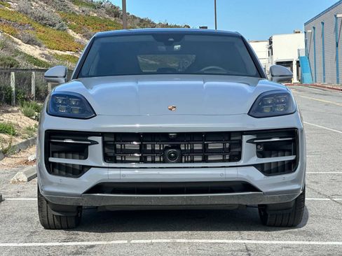 New 2026 Porsche Cayenne GTS AWD/4WD image 11