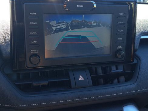 Used 2019 Toyota RAV4 LE image 30