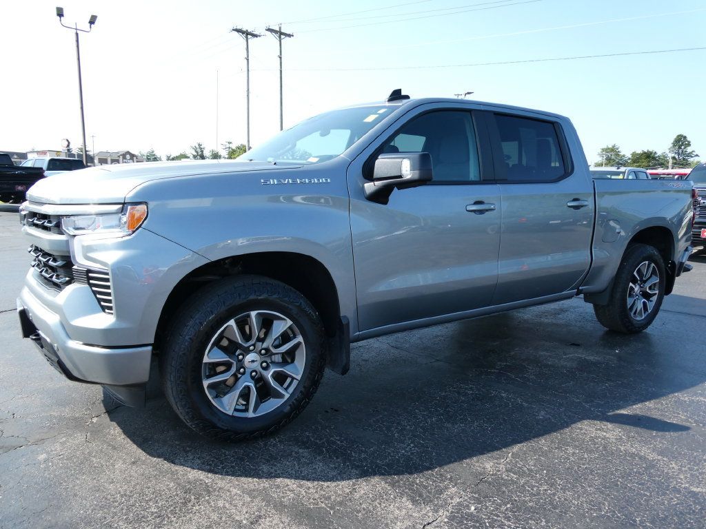 Certified 2024 Chevrolet Silverado 1500 RST w/ Convenience Package II AWD/4WD image 10