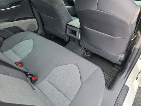 Used 2021 Toyota Camry LE w/ Convenience Package image 11