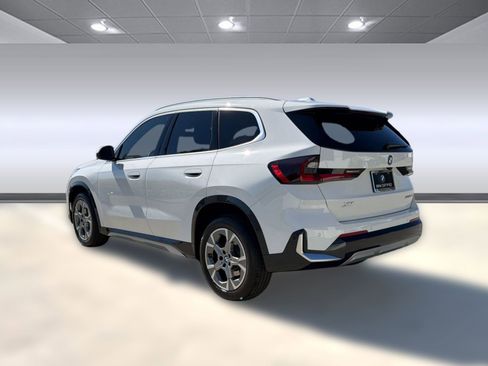 Certified 2023 BMW X1 xDrive28i AWD/4WD image 3
