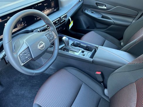 New 2026 Nissan Sentra SR w/ Floor Mat Package image 7