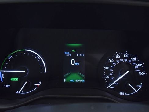 Used 2021 Toyota Sienna XLE image 23