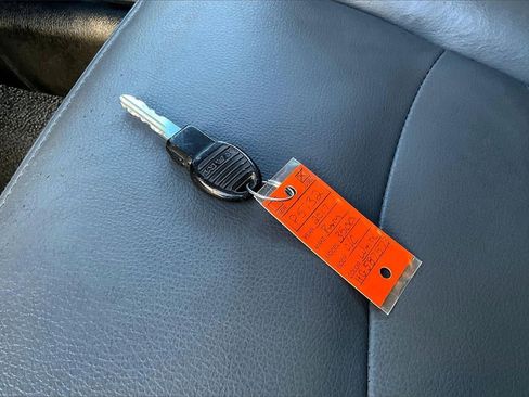 Used 2017 RAM 3500 Tradesman w/ Chrome Appearance Group image 34