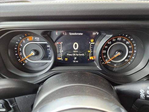 New 2026 Jeep Wrangler Unlimited Sahara AWD/4WD image 10