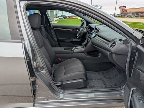 Used 2019 Honda Civic EX image 3