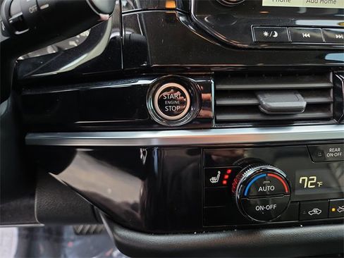 Certified 2023 Nissan Pathfinder SL image 21