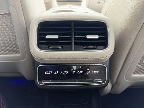 Used 2021 Mercedes-Benz GLS 450 4MATIC image 31