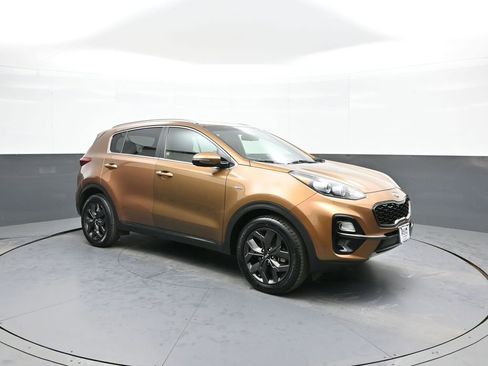 Used 2020 Kia Sportage S image 4