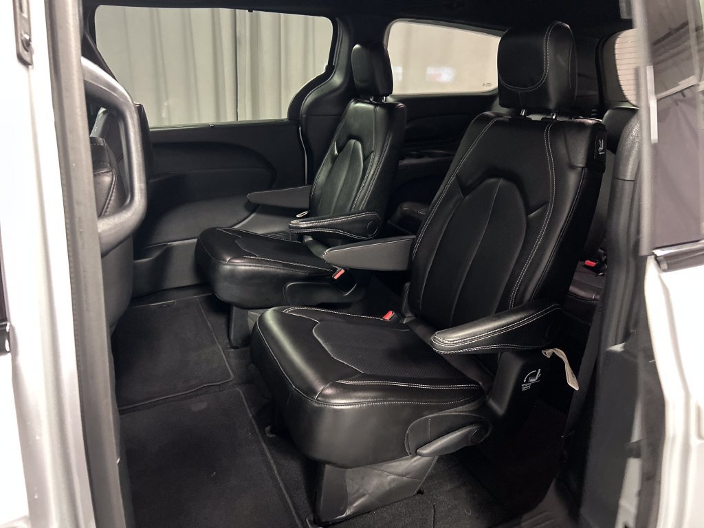 Used 2026 Chrysler Pacifica Select w/ S Appearance Package FWD image 22