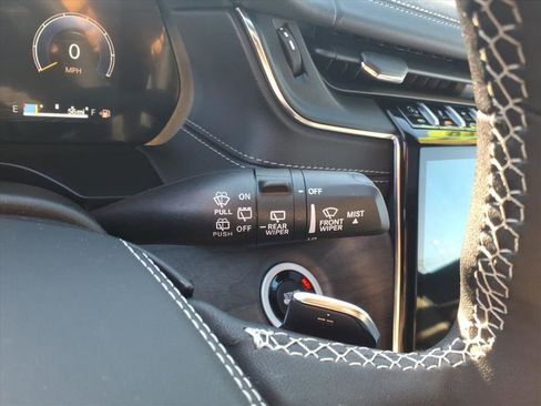 New 2025 Jeep Grand Cherokee L Overland w/ Trailer Tow Package image 17