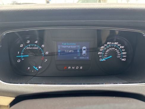 Used 2018 Ford Taurus SE image 18