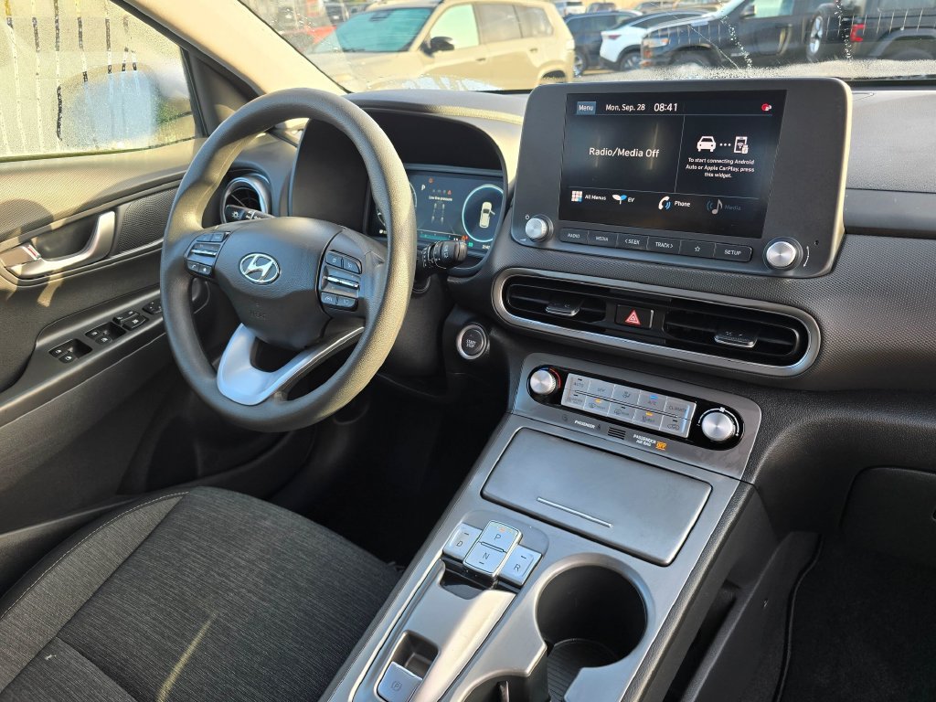 Used 2023 Hyundai Kona SE FWD image 10